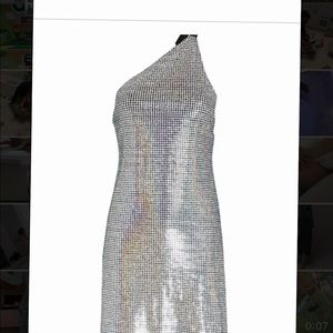 DODO BAR OR
Vika One-shoulder brand new never worn